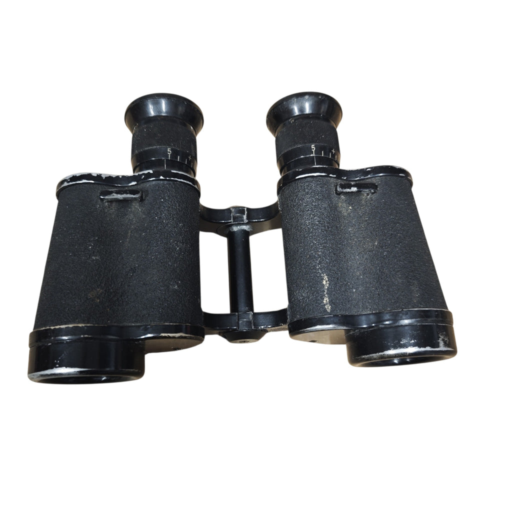 Militärfernglas vom Typ Dienstglas 6x30 aus der Zeit des Zweiten Weltkriegs Wehrmacht