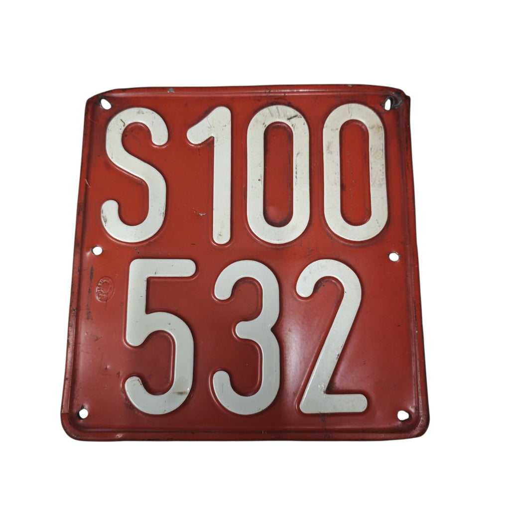 historisches Rotes österreichisches Kfz-Kennzeichen Salzburg