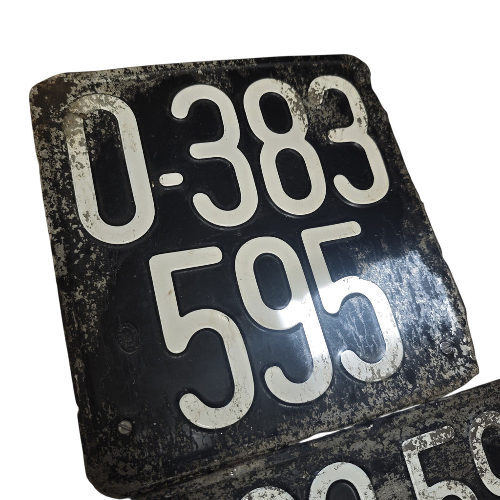 Authentisches österreichisches Kfz-Kennzeichen Schwarze Nummerntafel Nummernschild