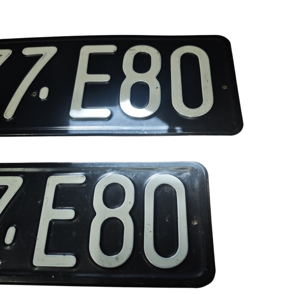 Authentisches österreichisches Kfz-Kennzeichen Schwarze Nummern Tafferl Nummernschild