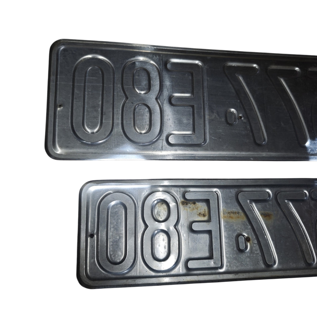 Authentisches österreichisches Kfz-Kennzeichen Schwarze Nummern Tafferl Nummernschild